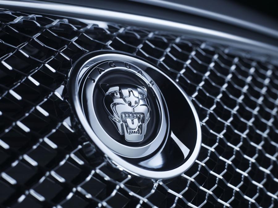  Jaguar XF 2008 года  (фото 25 из 175)